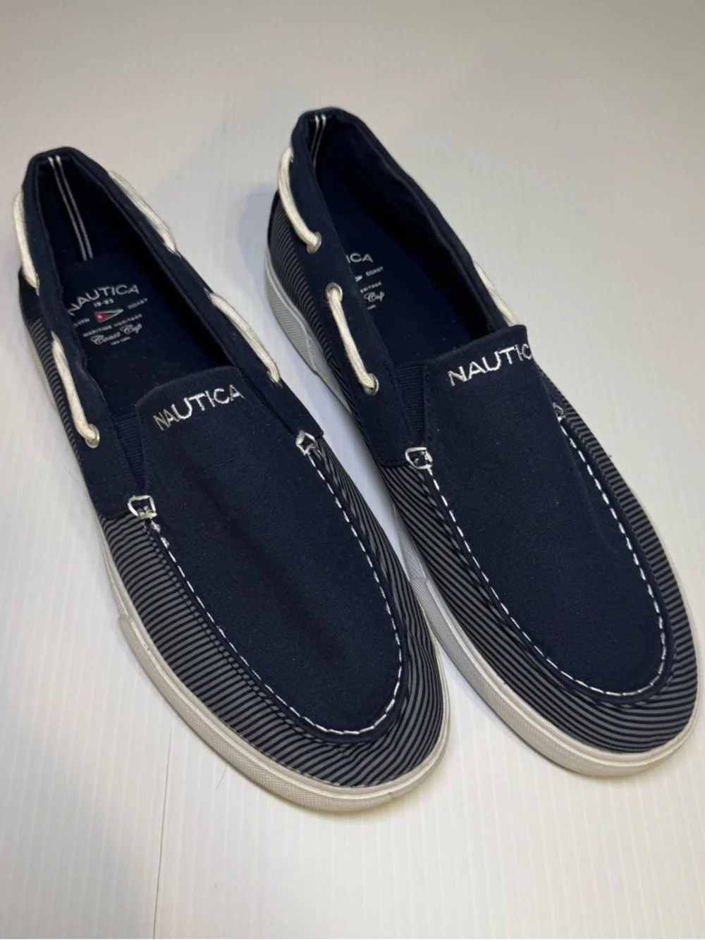 Nautica Nautical Preppy Doubloon Mens 13 Navy Blue Striped Boat Shoes Slip On